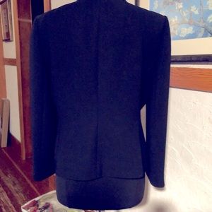 Tahari by Arthur S. Levine perfect Black Blazer